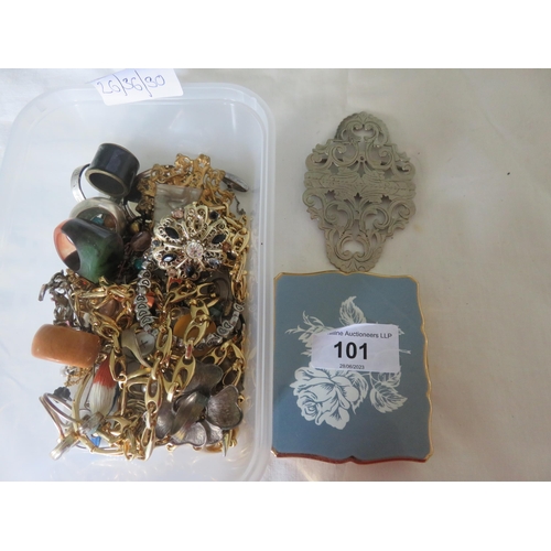 101 - Lot of Jewellery and Musical Compact including Monet Necklace