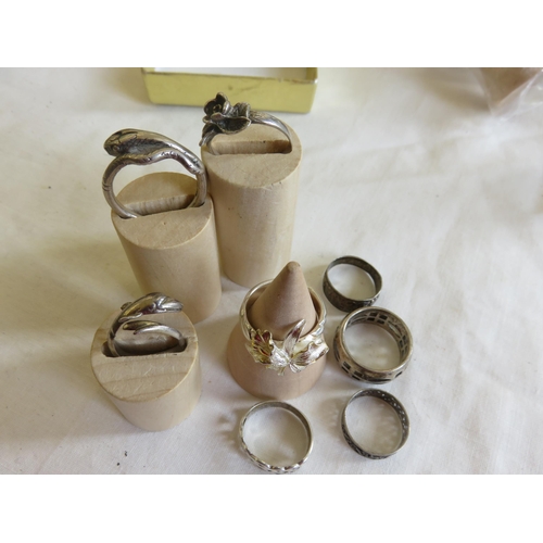 128 - Lot of Silver Rings