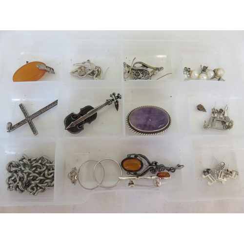 156 - Silver and Silver Gem Jewellery Set, etc