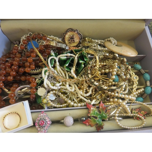 267 - Box of Costume Jewellery