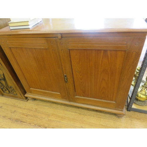 459 - Modern Sideboard