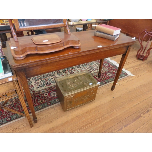 465 - Mahogany Lift Over Table