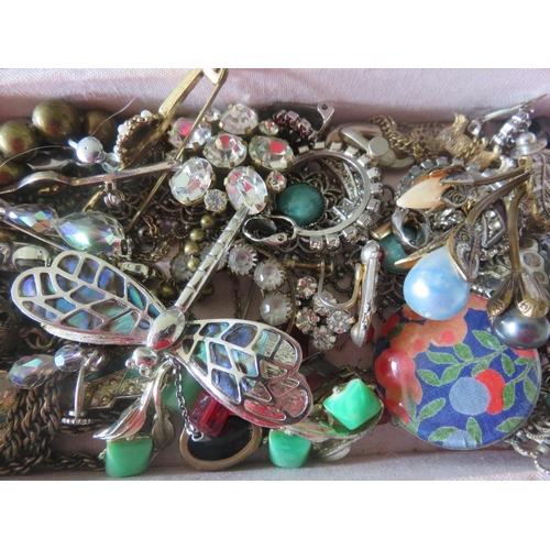 75 - Box of Antique and Vintage Jewellery