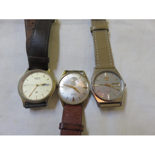 146 - Two Gents Seiko Watches and one Avia Watch