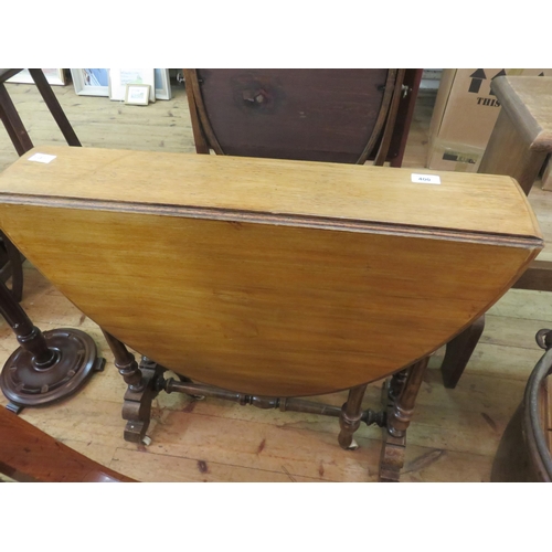 400 - Mahogany Drop Leaf Table