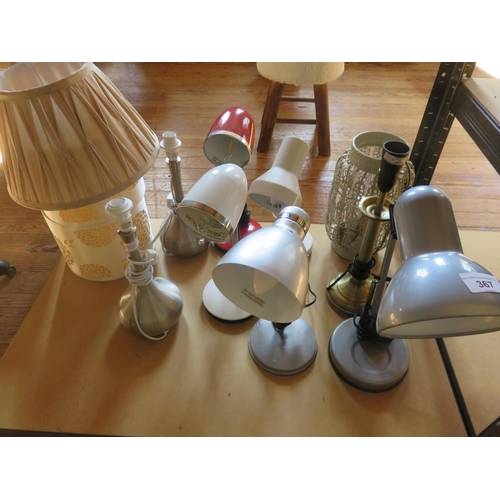 367 - Quantity of Modern Table Lamps