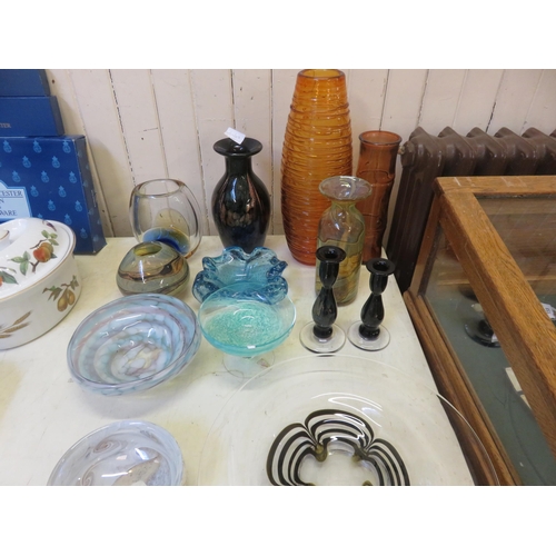 216 - Large lot of coloured glass