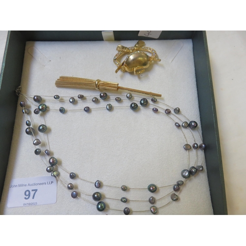 97 - Grey Pearl Necklace, two Gilt Metal Brooches