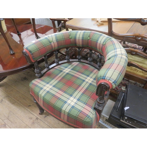 439 - Edwardian Mahogany framed Tub Chair