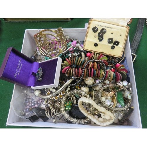 246A - Large Lot of Jewellery