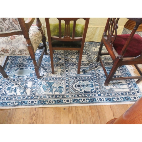 489 - Fringed Blue on White Rug - 48