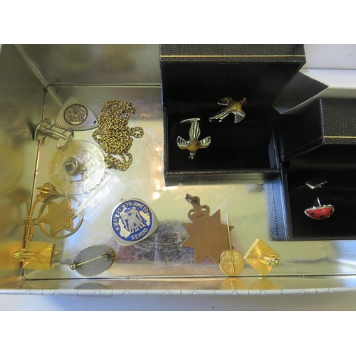 114 - Cufflinks and Costume Jewellery