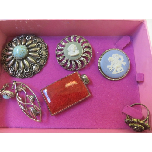 98 - Lot of silver jewellery including Bohemian Garnet Ring etc