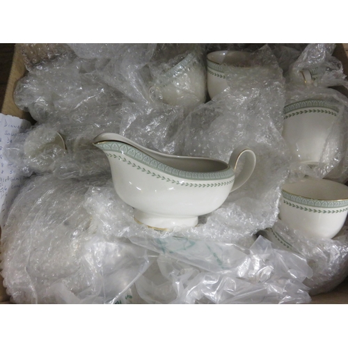 439 - Royal Doulton - Berkshire - Full Dinner Service