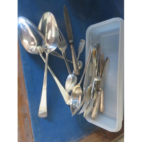 72 - Quantity of Silver Cutlery 9 troy oz. Weighable