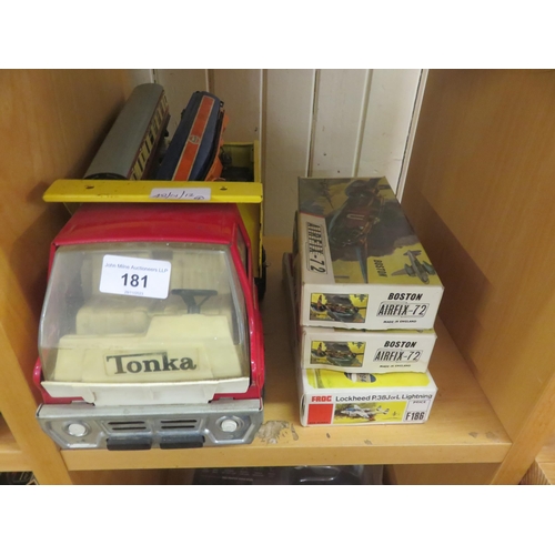 181 - Tonka Pick-up Truck, other model cars, train and three boxed model kits