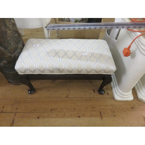 442 - Upholstered Stool