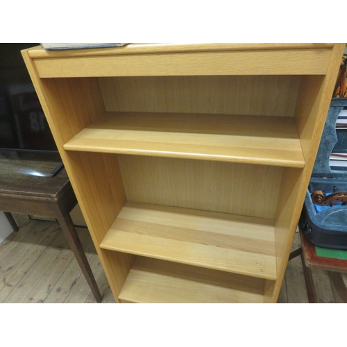 470 - Modern three shelf Bookcase