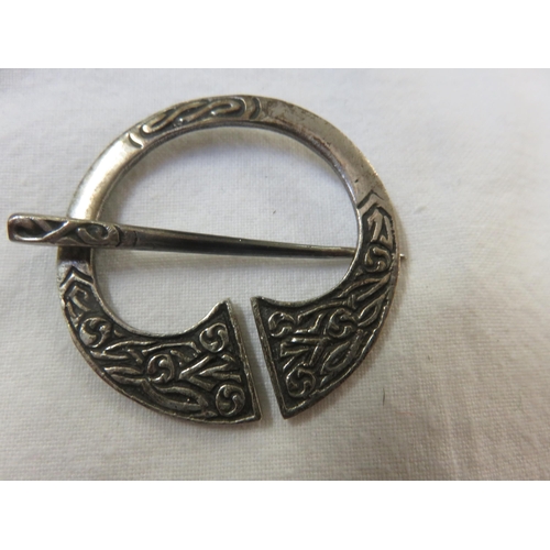 97 - Vintage Silver Penannular Brooch with Celtic Woven Design