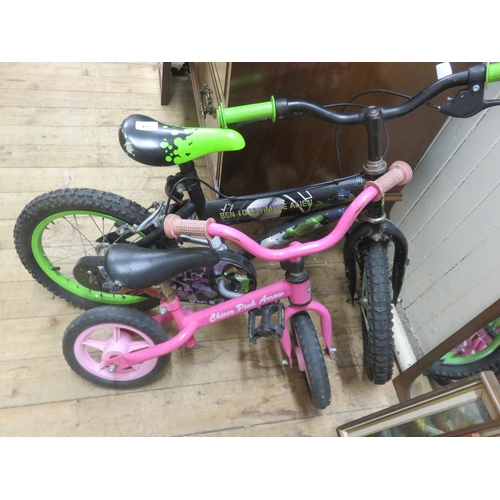 475 - Two Childs Bikes