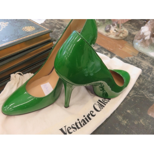 265 - Dolce & Gobbana Green Leather High Heels, size 39