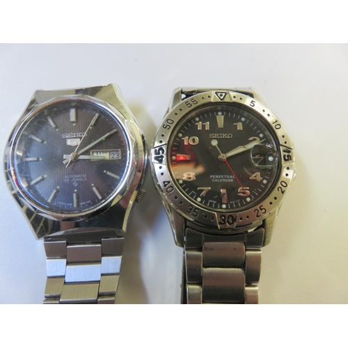 113 - Two Gents Seiko Bracelet Watches