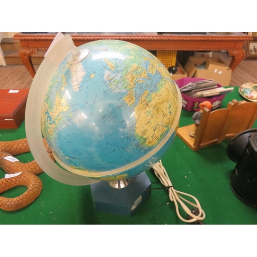 284 - Light up Globe on stand