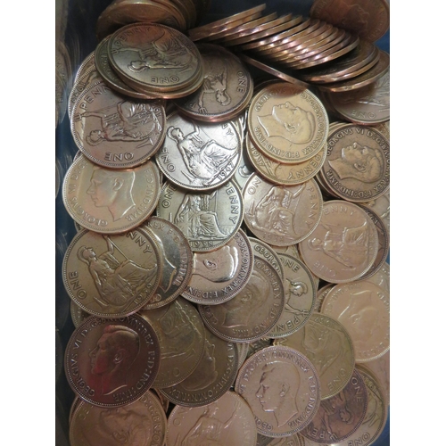 391 - Large lot of coins