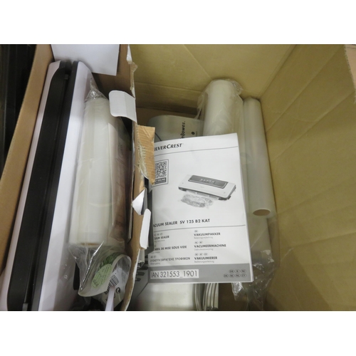 172 - Silver Crest Vacuum Sealers 125v B2 KAT, Accessories and One Other