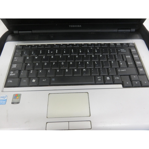 289 - Toshiba Laptop in Case