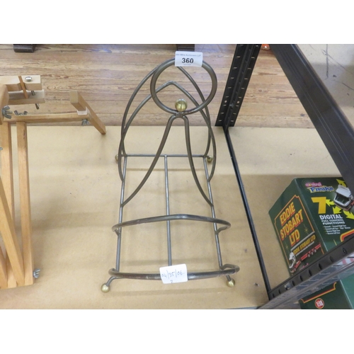 360 - Easel and Metal Magazine Rack