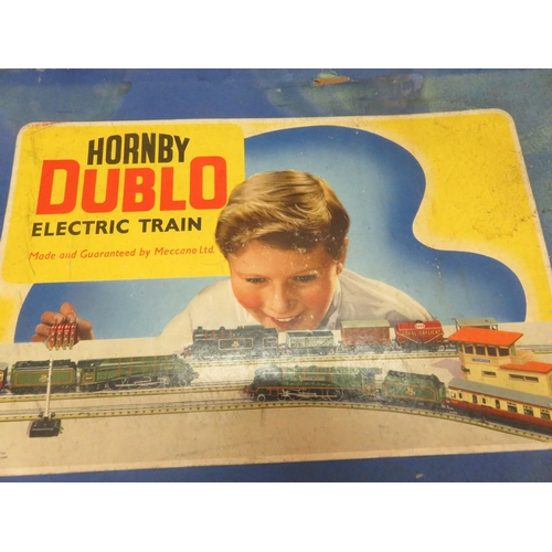 389 - Hornby Dublo Electric Train Set - Vintage