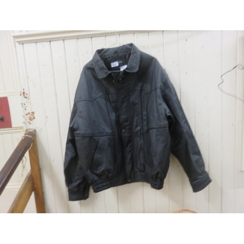 431 - Savatini Leather Jacket (Large)