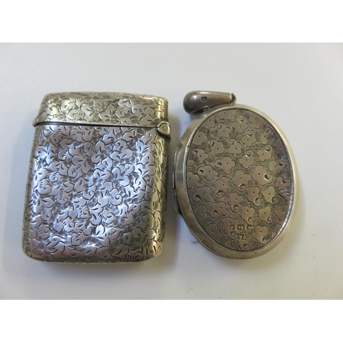 70 - Silver Pendant and Vesta