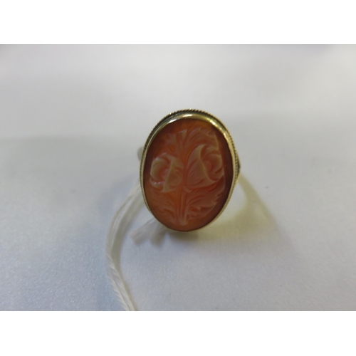 92 - 9ct. Gold Cameo Dress Ring