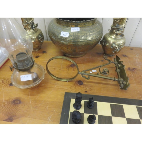 173A - Antique Brass Wall Mounted Paraffin Lamp