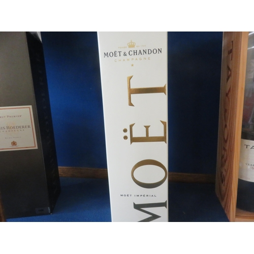 94 - Boxed Bottle of Moet & Chandon Champagne