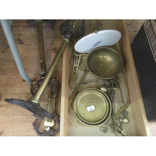 171 - Pair of Weighing Scales