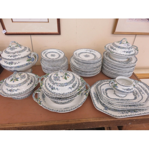 114 - Large quantity Spode Dinner set