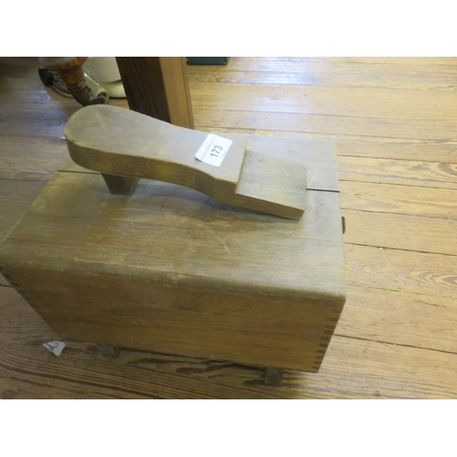 173 - Wooden Original Shoe Shine