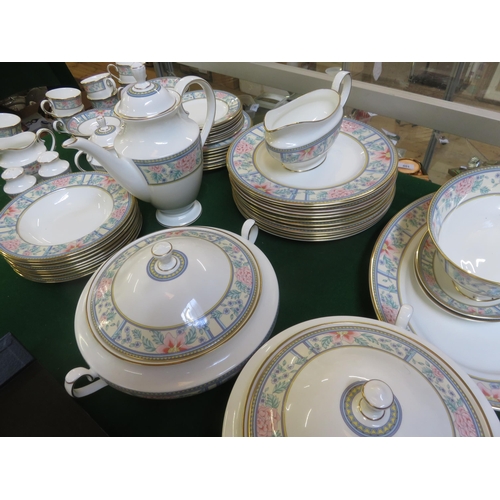 289 - Royal Grafton Tea and Dinner Ware