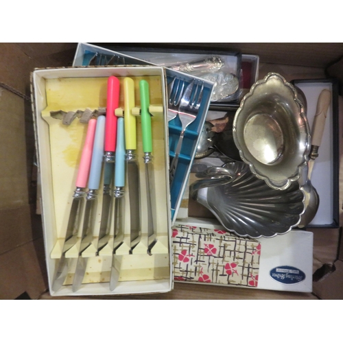 290 - Box of Cutlery