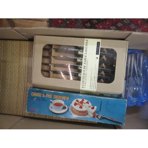 293 - Box with Mixed Cutlery