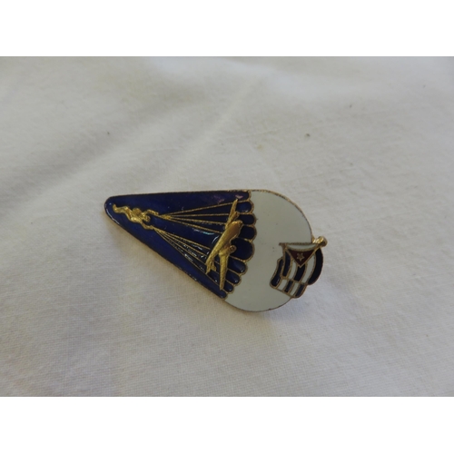 117A - Cuban Paratroopers Jump Badge. Brass, Screwback Type - Hot-enameled. From 1980's. Box Enclosed. Obso... 