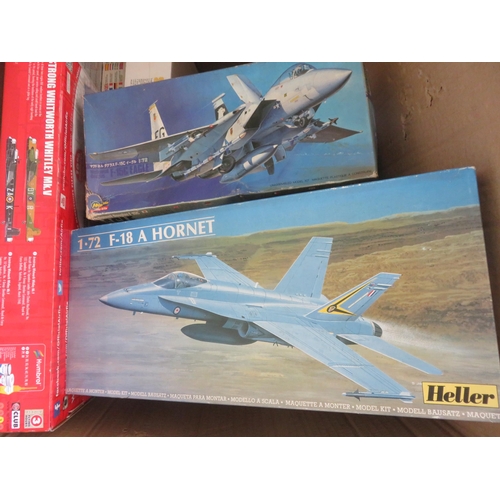 432 - Quantity of Airfix and Revell Airplane Model Kits