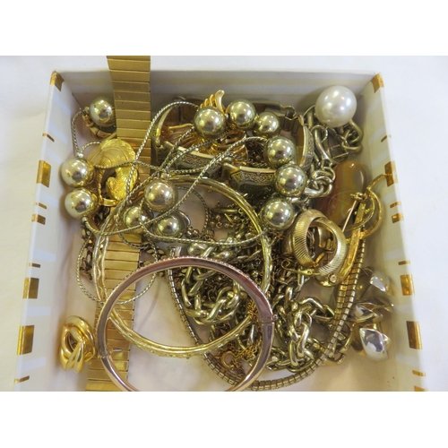 144 - Small Lot of gold plated Jewellery