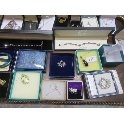 330 - Tray lot of Boxed Silver and other jewellery items