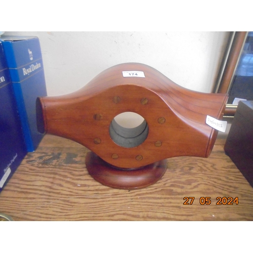 174 - Propellor Boss Desk Ornament