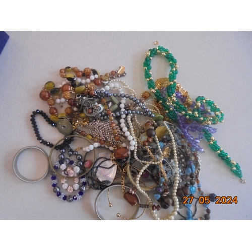 221 - Quantity of Costume Jewellery