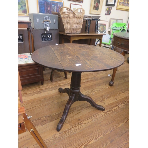 424 - Georgian Oak Snap Top Circle Pedestal Table